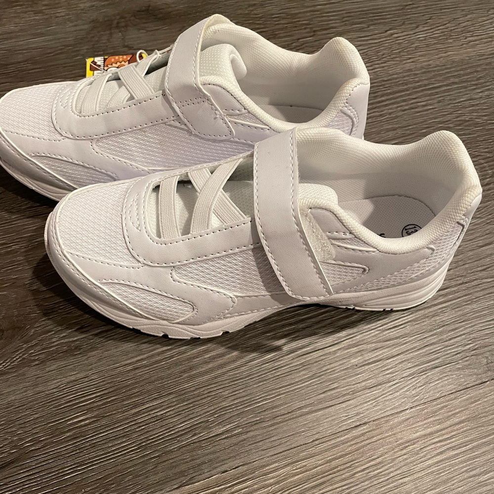 Smart fit 13 1/2 wide girls white sneaker with Velcro strap
